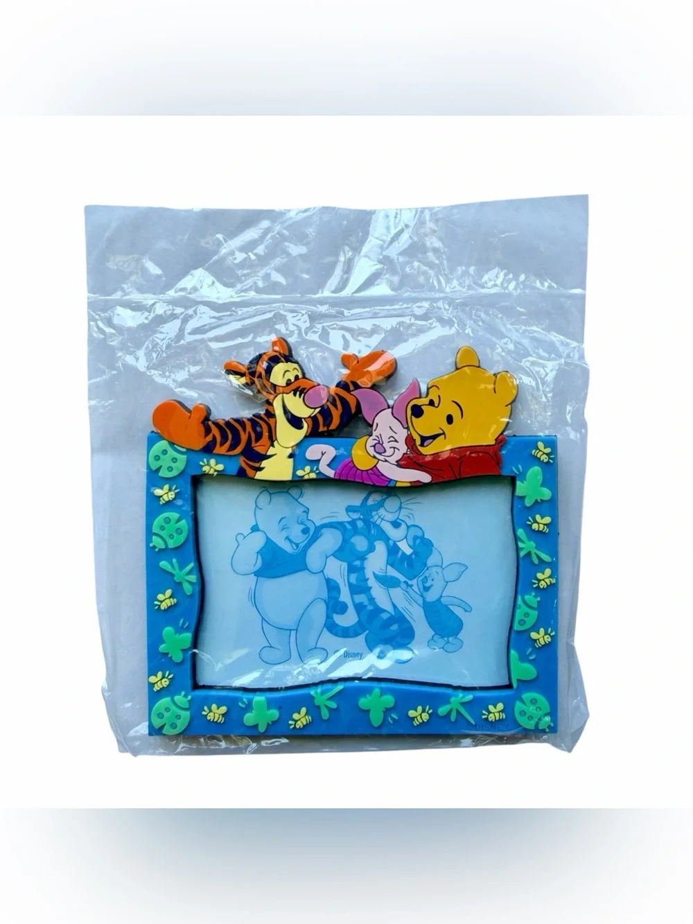 Vintage 2001 Disney Winnie the Pooh 3D Magnetic Frame Tigger Piglet NOS FLOMO